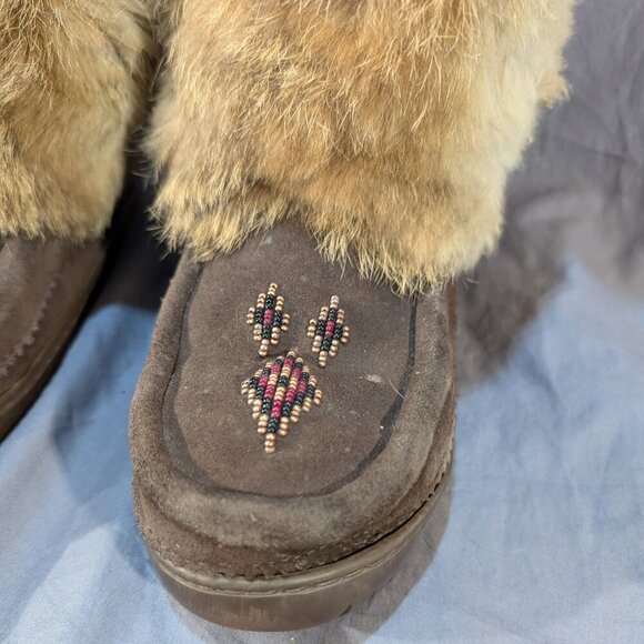 Manitobah Mukluks Brown Suede Rabbit Fur Beaded Mid-Calf Winter Boots - Picture 2 of 10